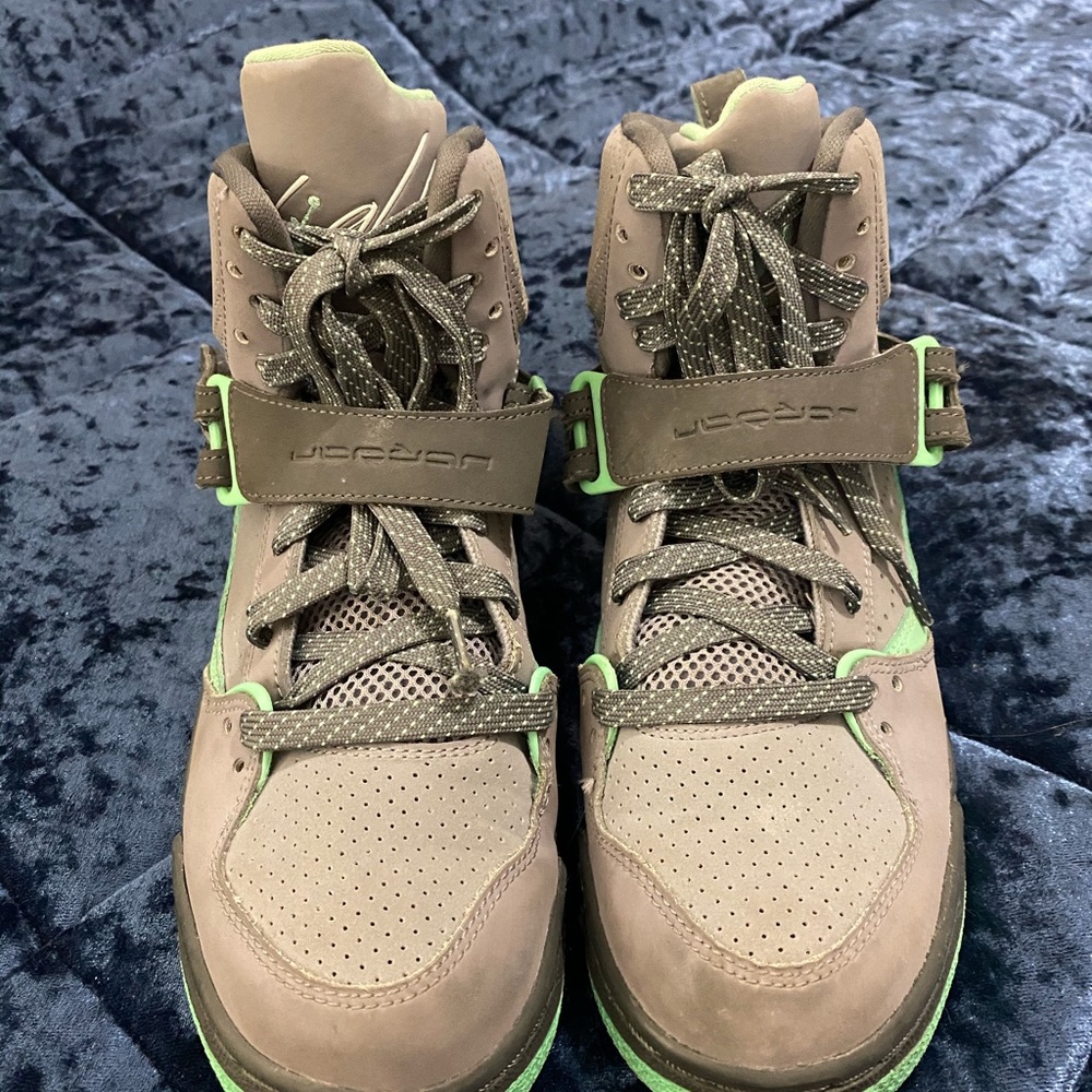 Jordan Flight - Picture 2 of 6